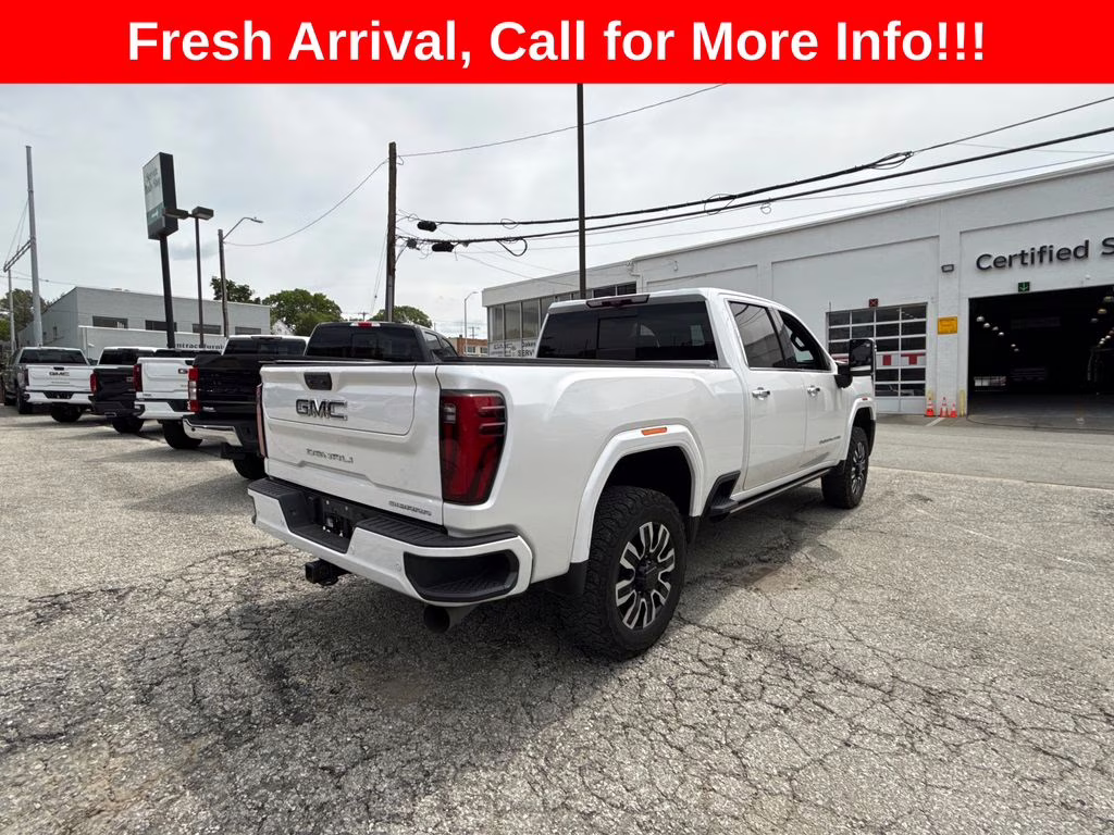 2024 White Frost Tricoat GMC Sierra 2500HD Denali Ultimate 4X4 Truck