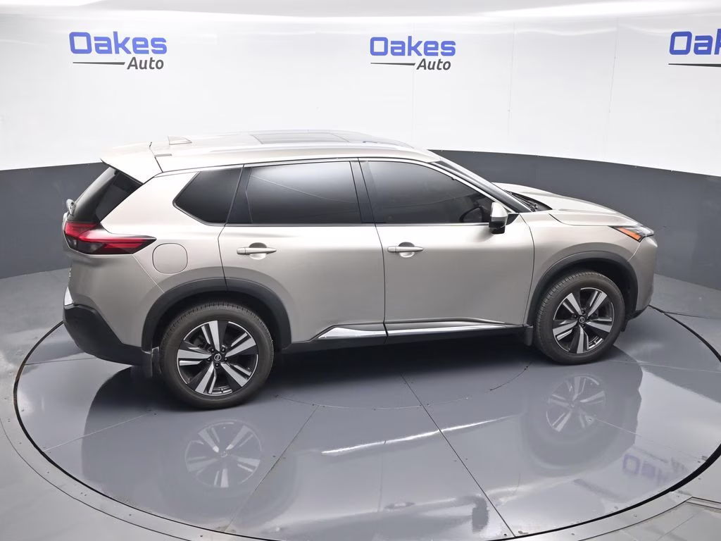 2021 Champagne Silver Metallic Nissan Rogue SL AWD SUV