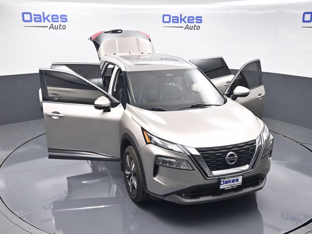 2021 Champagne Silver Metallic Nissan Rogue SL AWD SUV