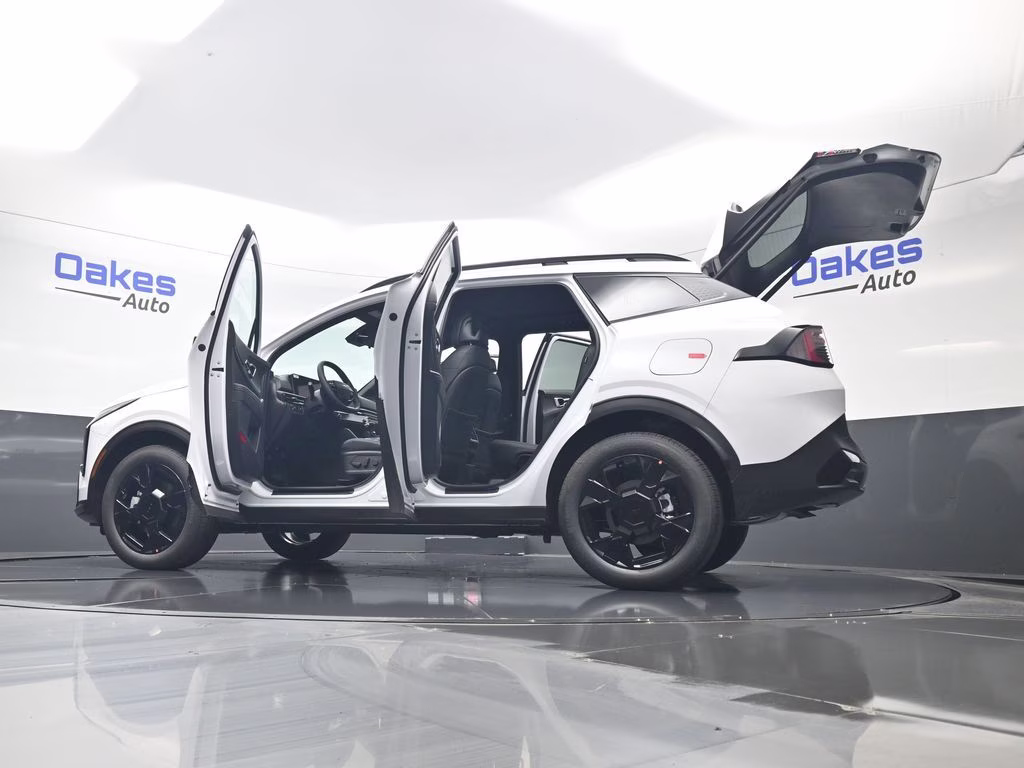 2026 Glacial White Pearl Kia Sportage X-Line AWD SUV