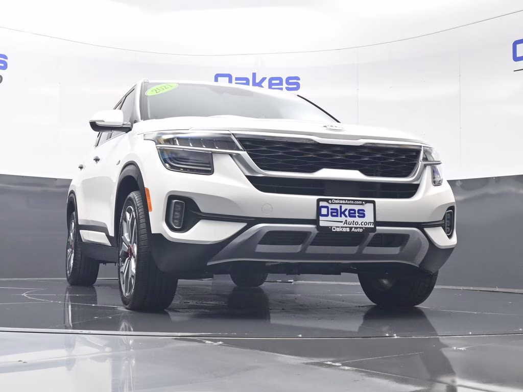 2021 Snow White Pearl Kia Seltos SX AWD SUV