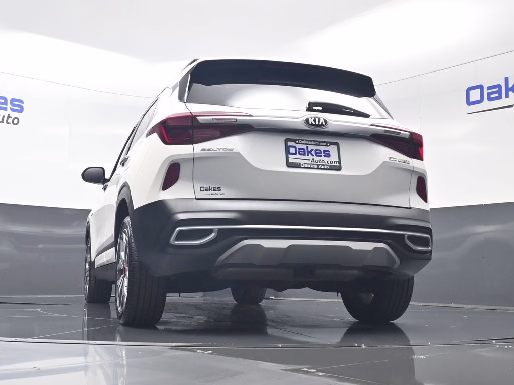 2021 Snow White Pearl Kia Seltos SX AWD SUV