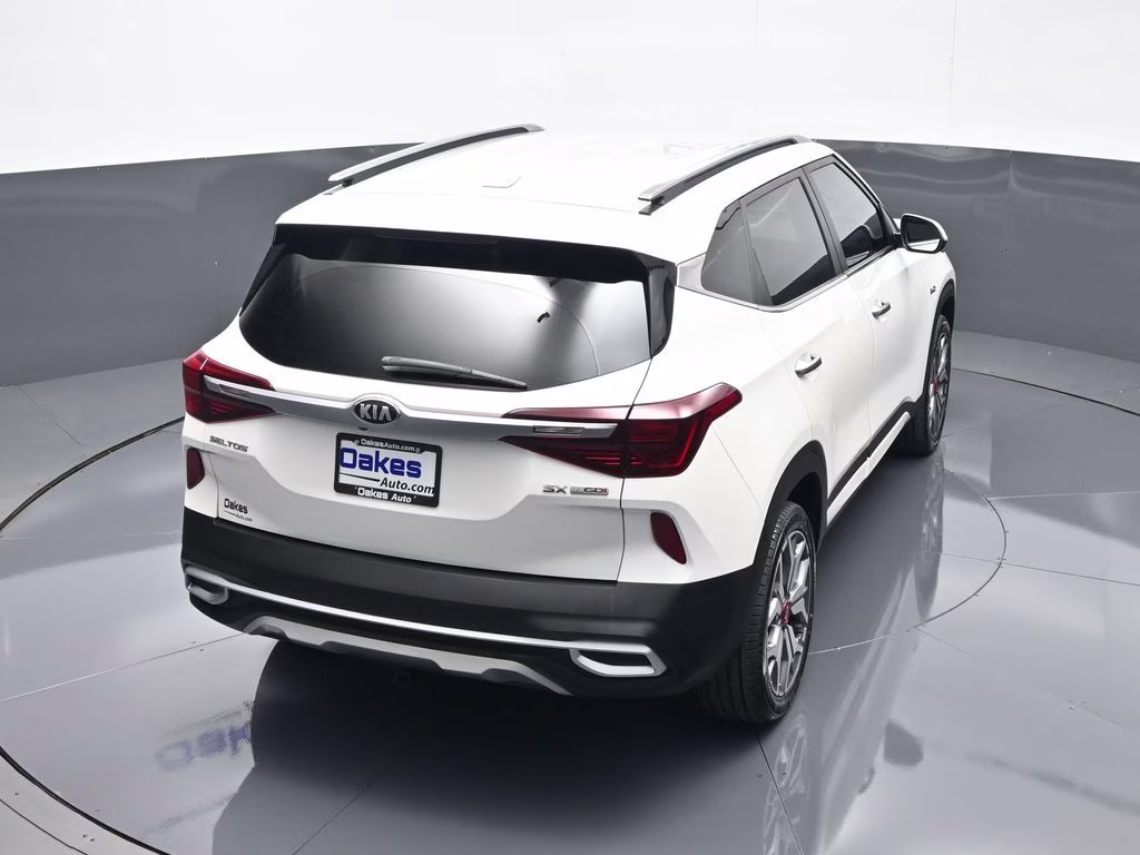 2021 Snow White Pearl Kia Seltos SX AWD SUV
