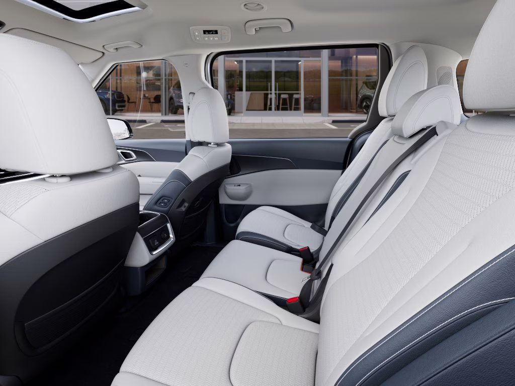 2026 Snow White Pearl Kia Carnival Hybrid SX Prestige FWD Van