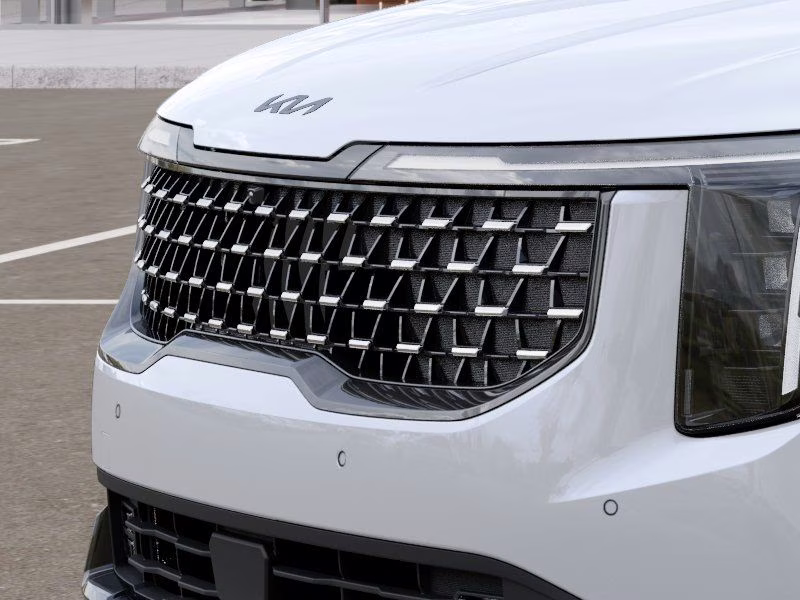 2026 Snow White Pearl Kia Carnival Hybrid SX FWD Van