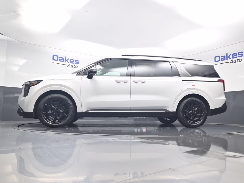 2026 Snow White Pearl Kia Carnival Hybrid SX FWD Van