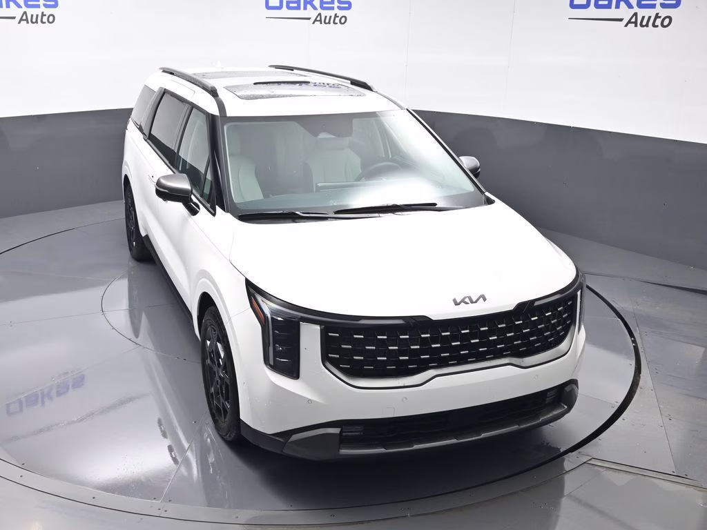 2026 Snow White Pearl Kia Carnival Hybrid SX FWD Van