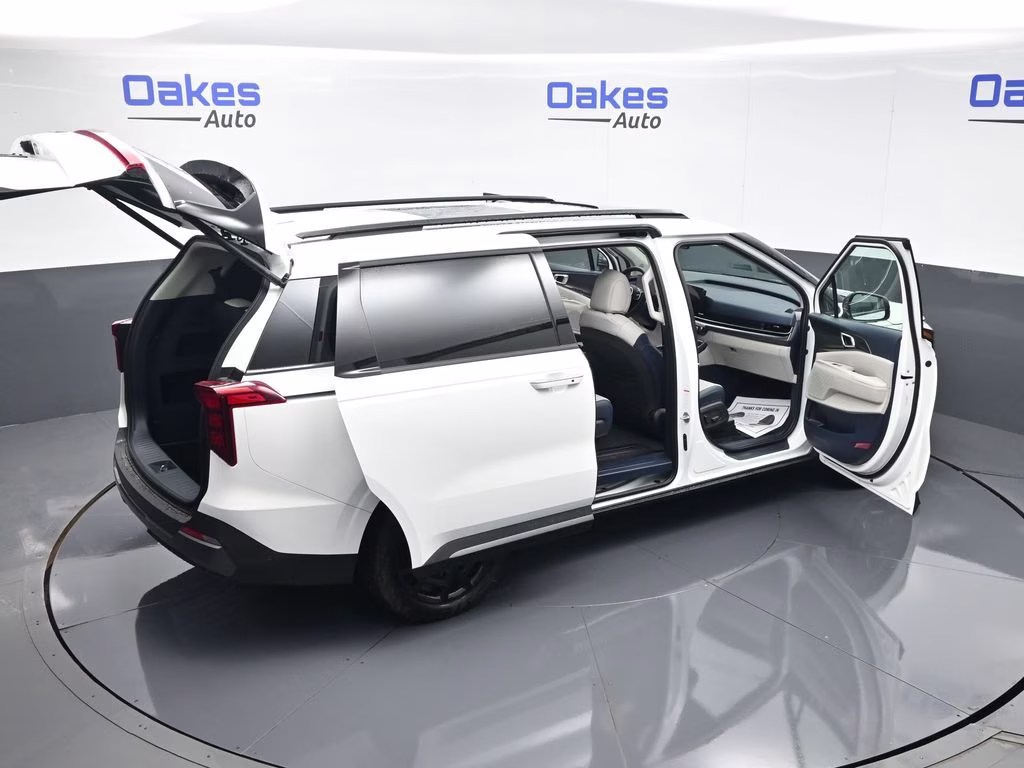 2026 Snow White Pearl Kia Carnival Hybrid SX FWD Van
