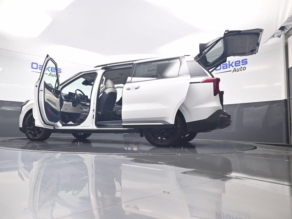 2026 Snow White Pearl Kia Carnival Hybrid SX FWD Van