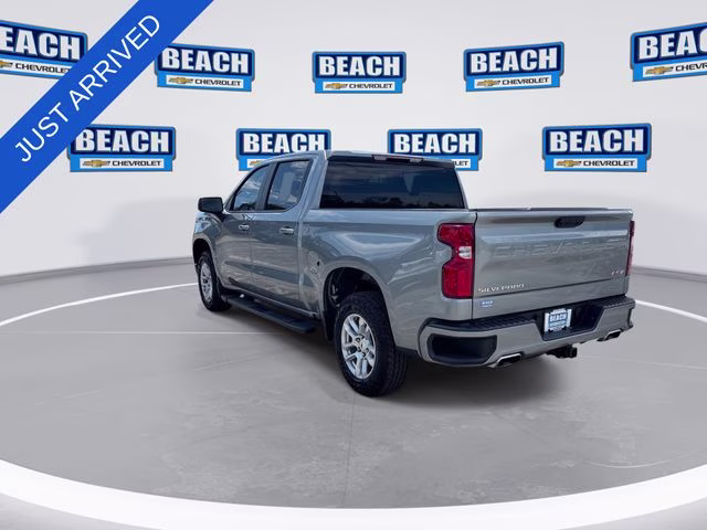 2024 Sterling Gray Metallic Chevrolet Silverado 1500 RST 4X4 Truck