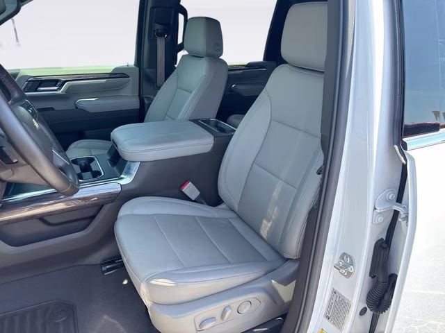 2025 Summit White Chevrolet Silverado 2500HD LTZ 4X4 Truck