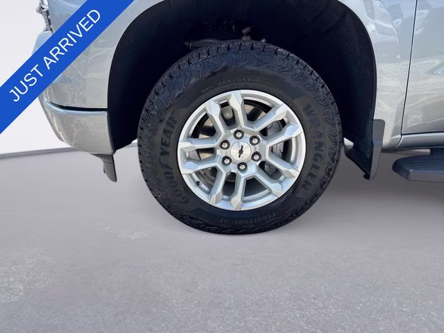 2024 Sterling Gray Metallic Chevrolet Silverado 1500 RST 4X4 Truck
