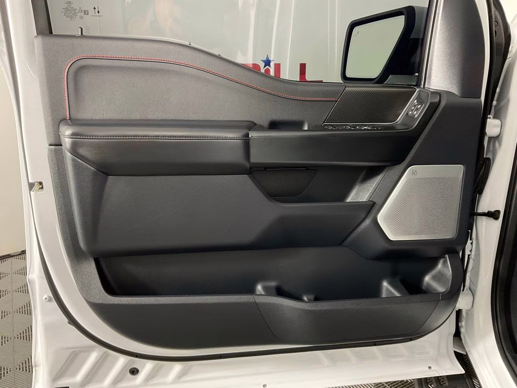 2024 Oxford White Ford F-150 Raptor 4X4 Truck
