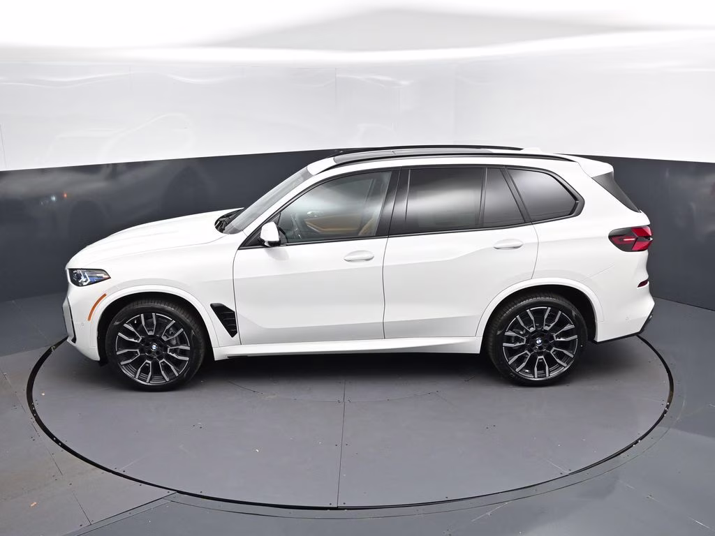 2026 Alpine White BMW X5 sDrive40i RWD SUV