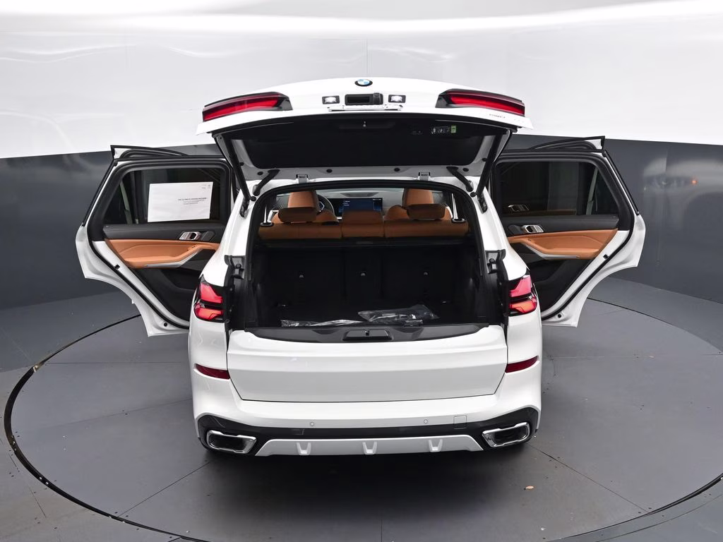 2026 Alpine White BMW X5 sDrive40i RWD SUV
