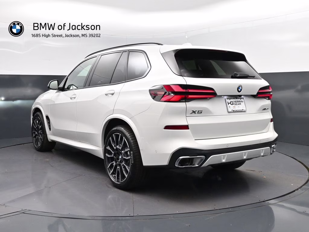 2026 Alpine White BMW X5 sDrive40i RWD SUV