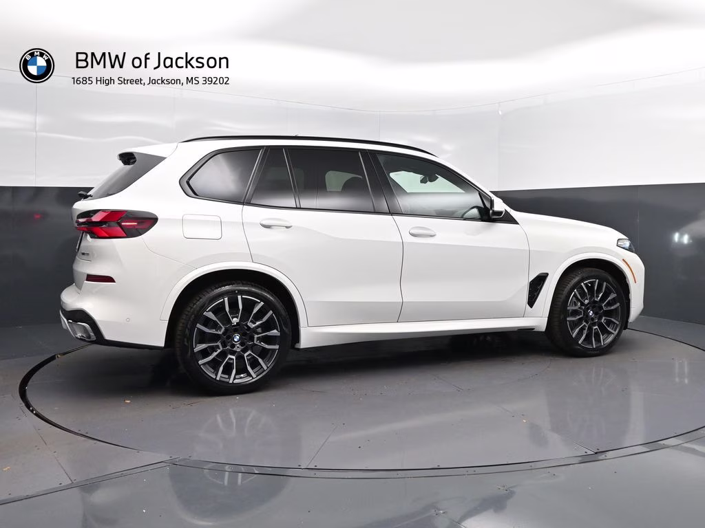 2026 Alpine White BMW X5 sDrive40i RWD SUV