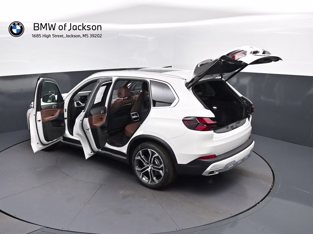 2026 Alpine White BMW X5 sDrive40i RWD SUV