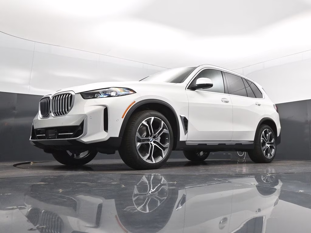 2026 Alpine White BMW X5 sDrive40i RWD SUV