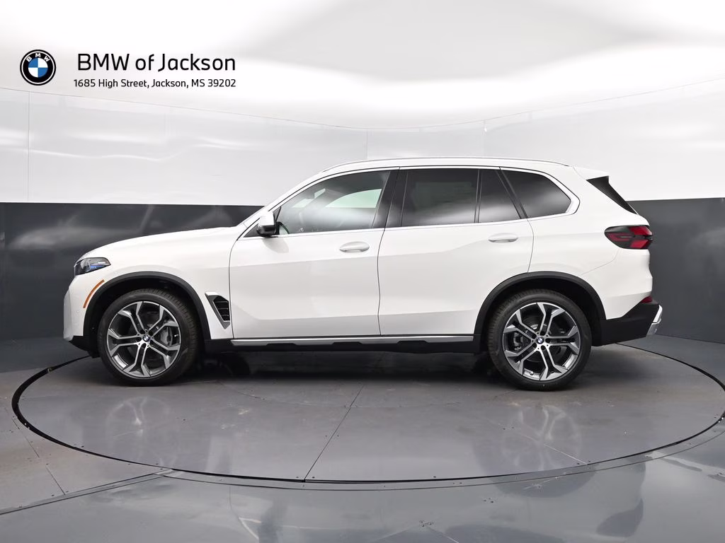 2026 Alpine White BMW X5 sDrive40i RWD SUV