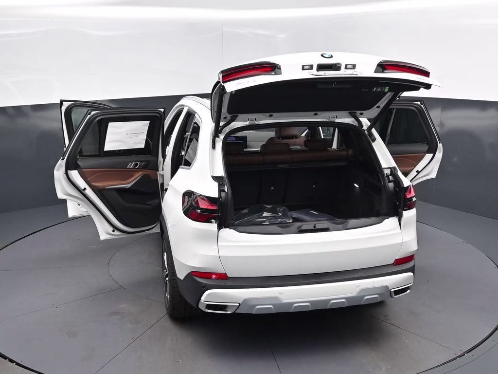 2026 Alpine White BMW X5 sDrive40i RWD SUV