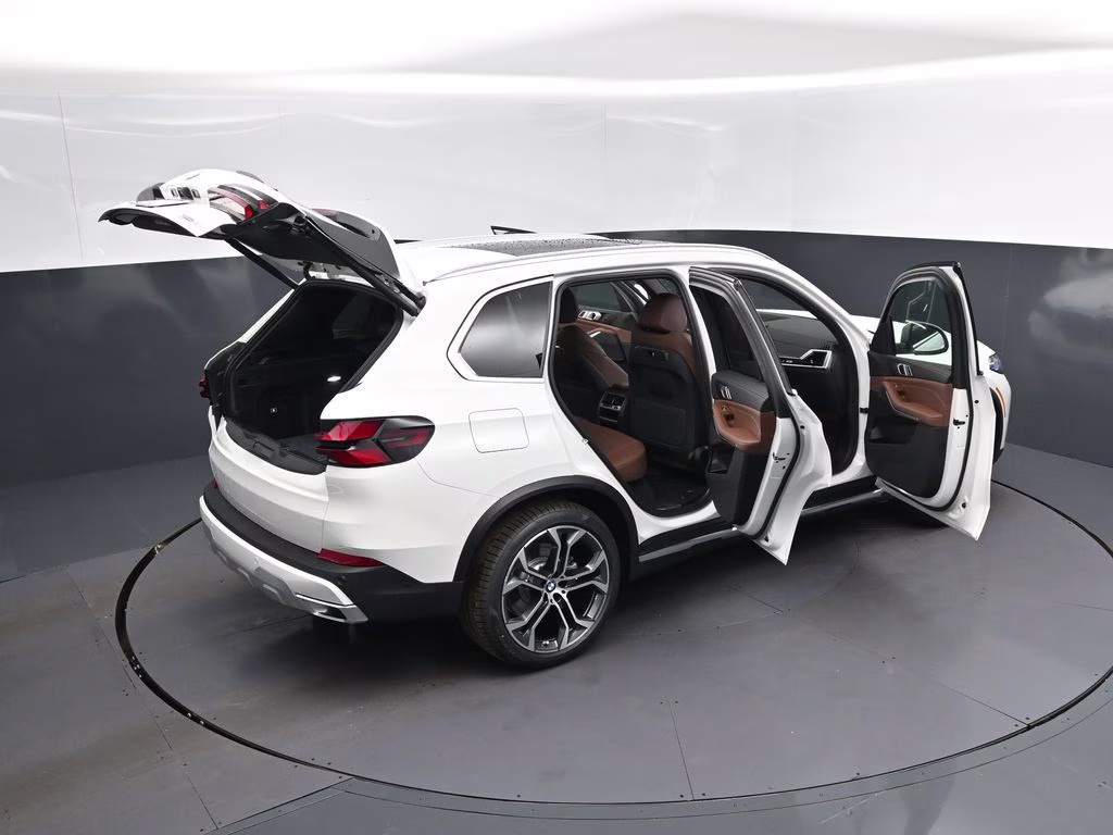 2026 Alpine White BMW X5 sDrive40i RWD SUV