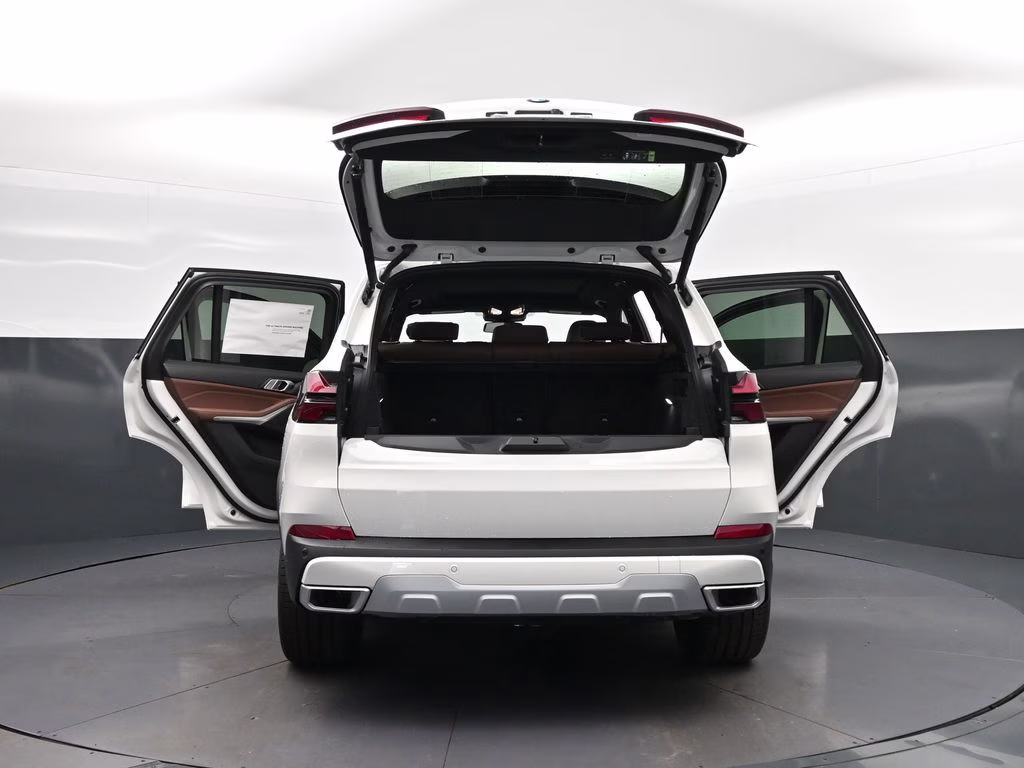 2026 Alpine White BMW X5 sDrive40i RWD SUV