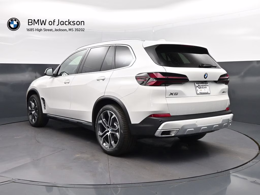 2026 Alpine White BMW X5 sDrive40i RWD SUV