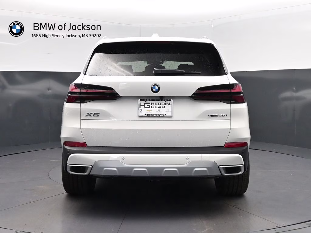 2026 Alpine White BMW X5 sDrive40i RWD SUV