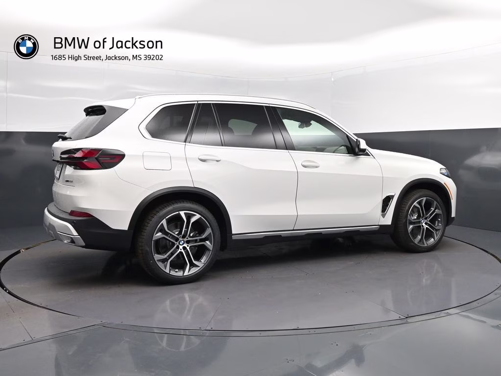 2026 Alpine White BMW X5 sDrive40i RWD SUV
