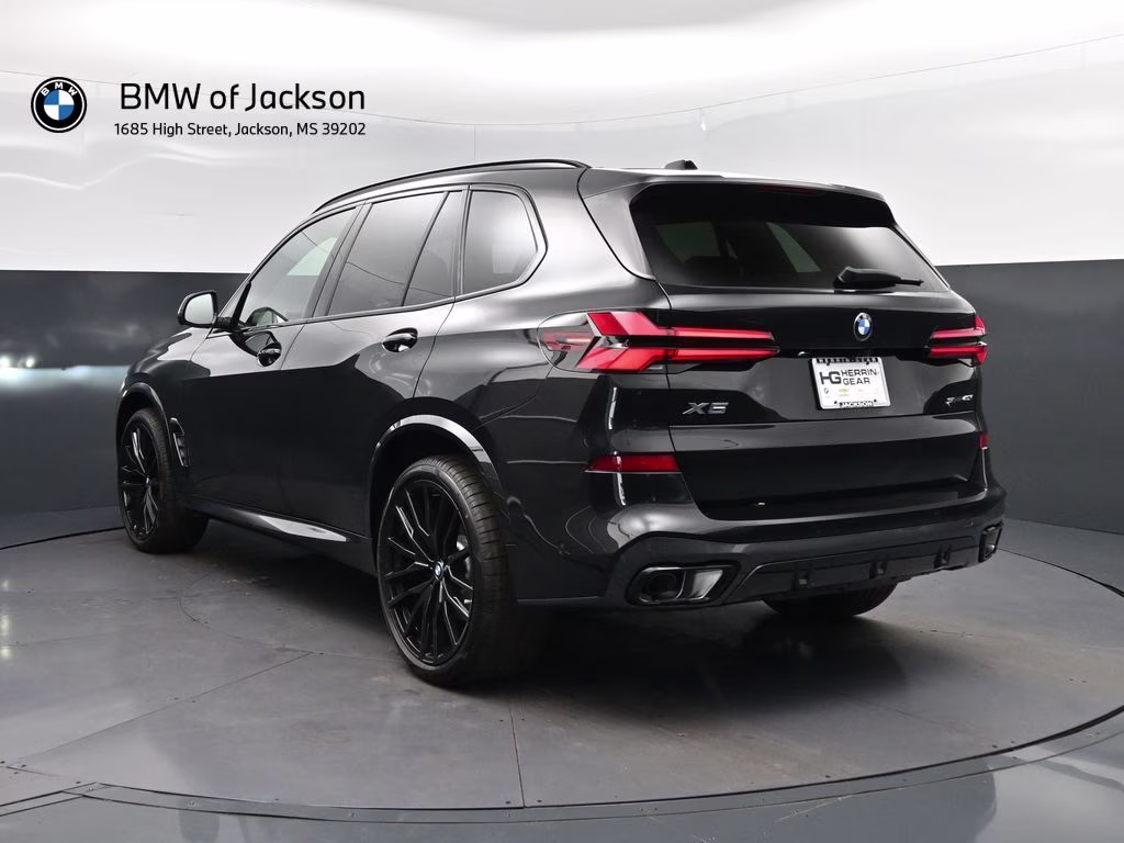 2026 Black Sapphire Metallic BMW X5 sDrive40i RWD SUV