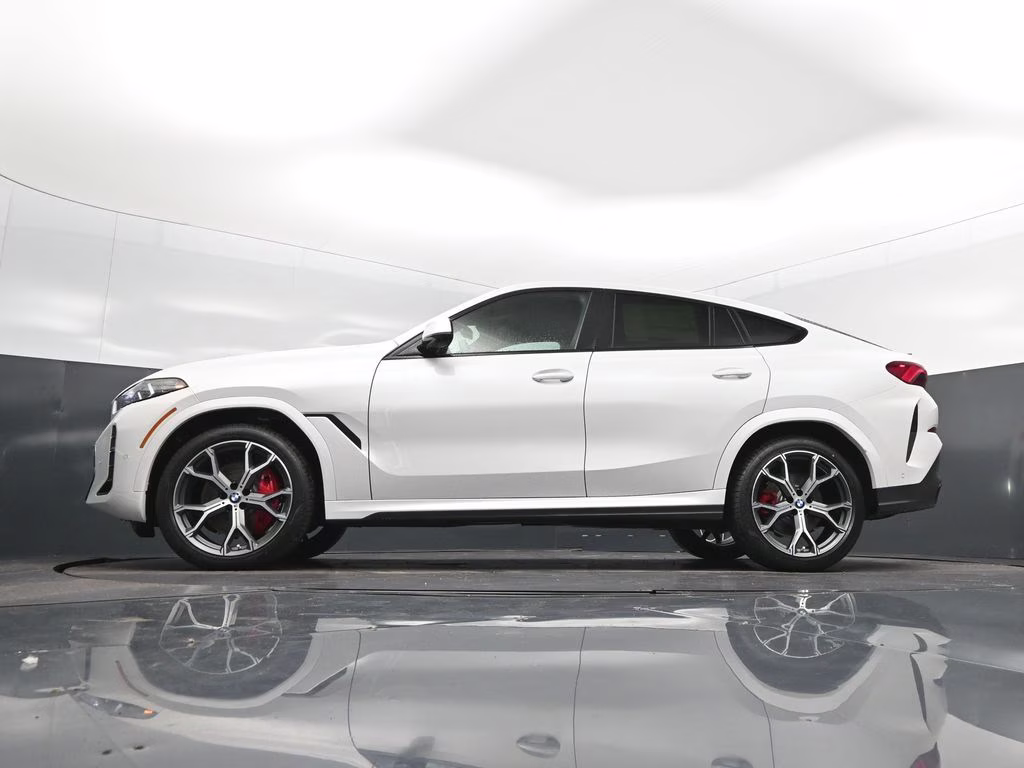 2027 Alpine White BMW X6 xDrive40i AWD SUV