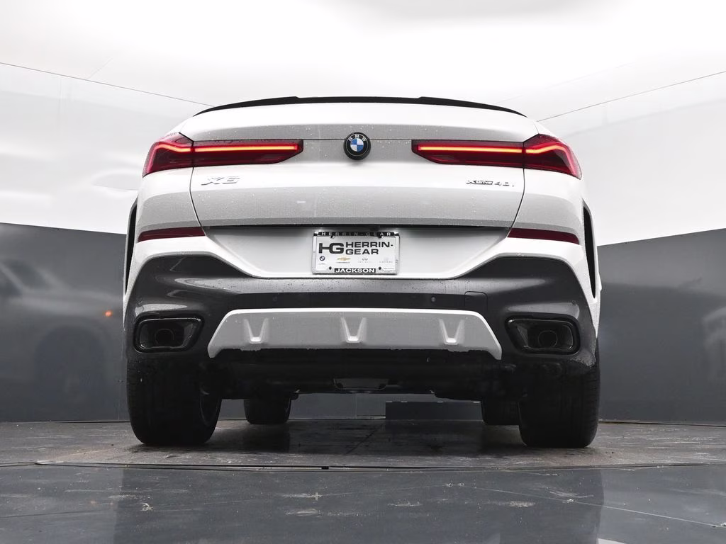 2027 Alpine White BMW X6 xDrive40i AWD SUV
