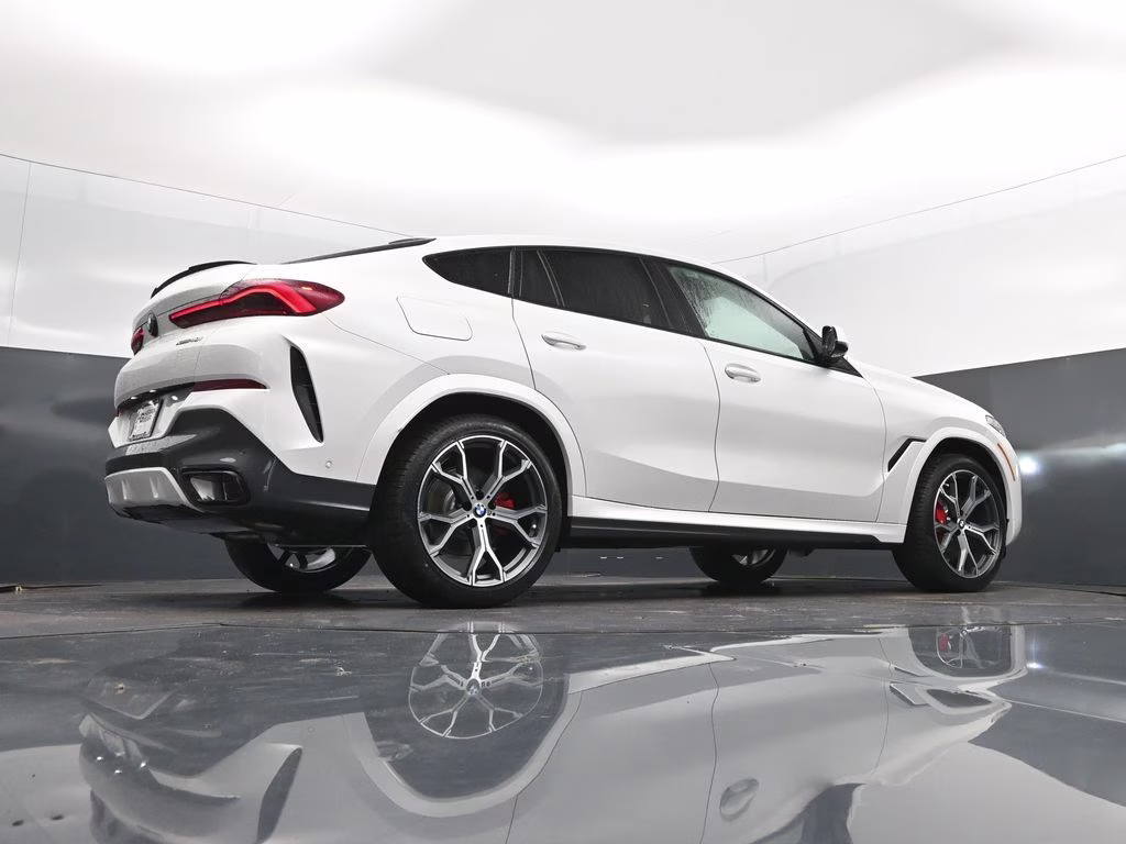 2027 Alpine White BMW X6 xDrive40i AWD SUV