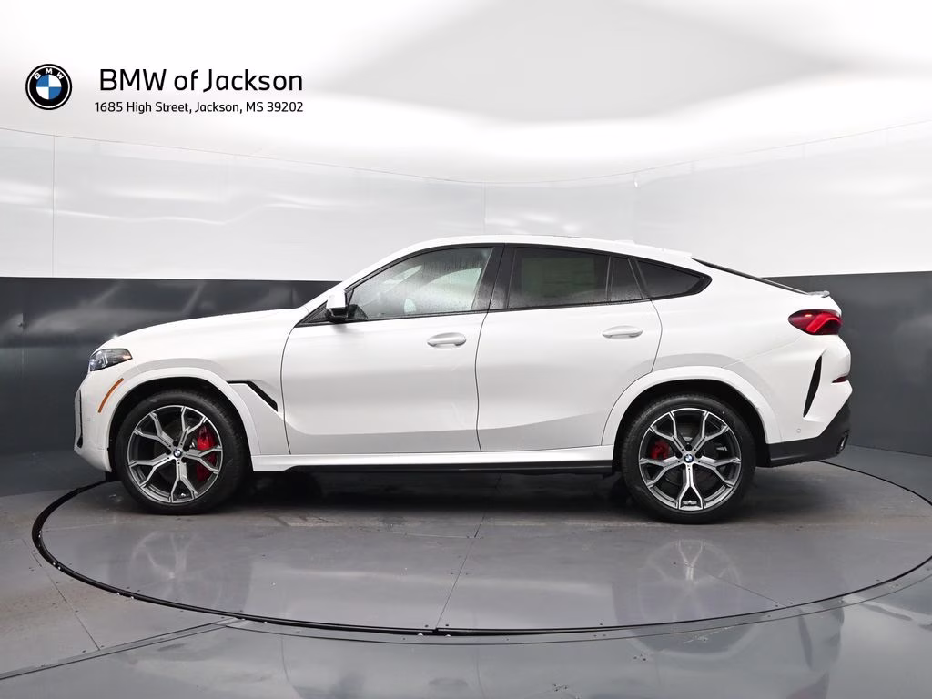 2027 Alpine White BMW X6 xDrive40i AWD SUV