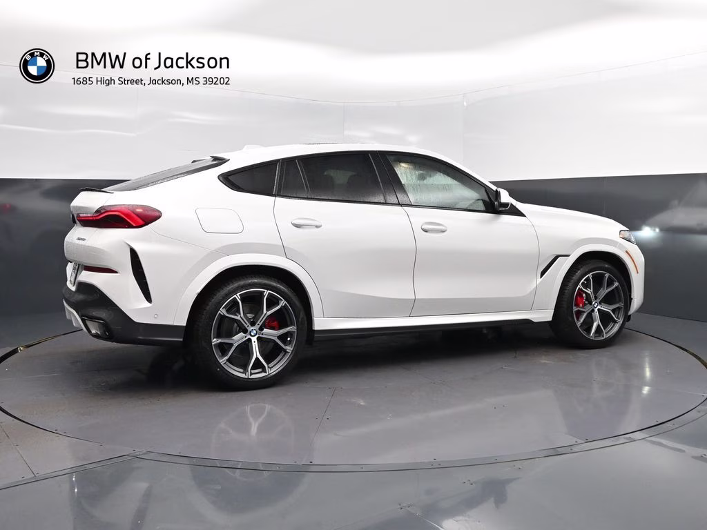 2027 Alpine White BMW X6 xDrive40i AWD SUV