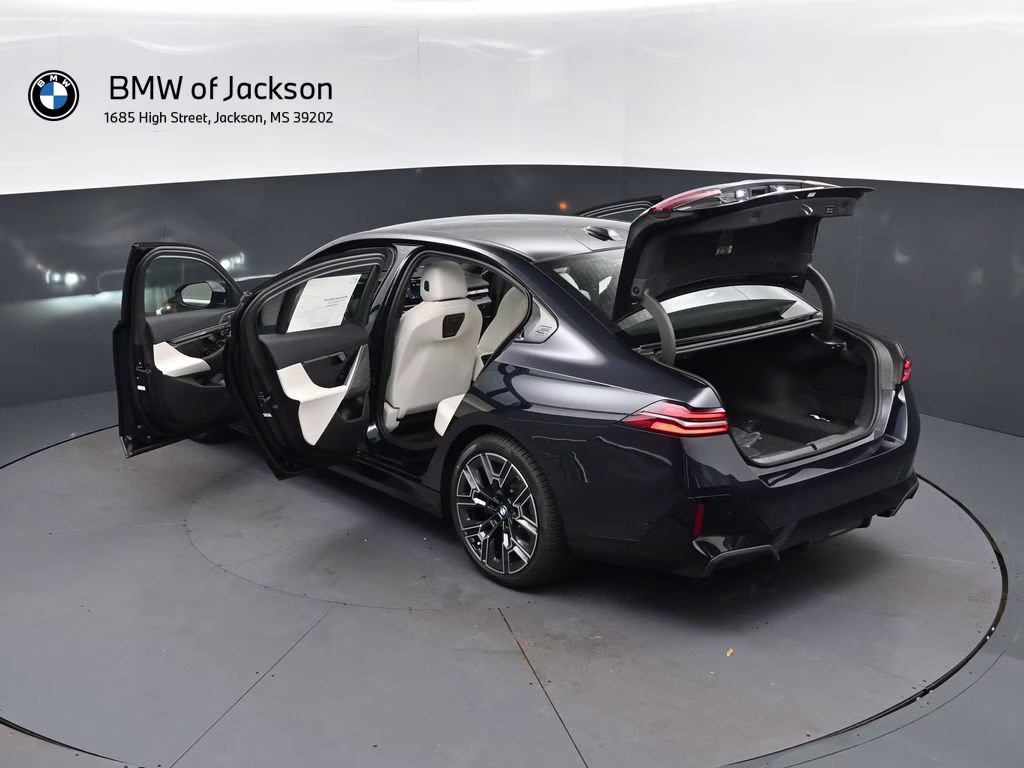 2027 Carbon Black Metallic BMW 5 Series 530i RWD Sedan