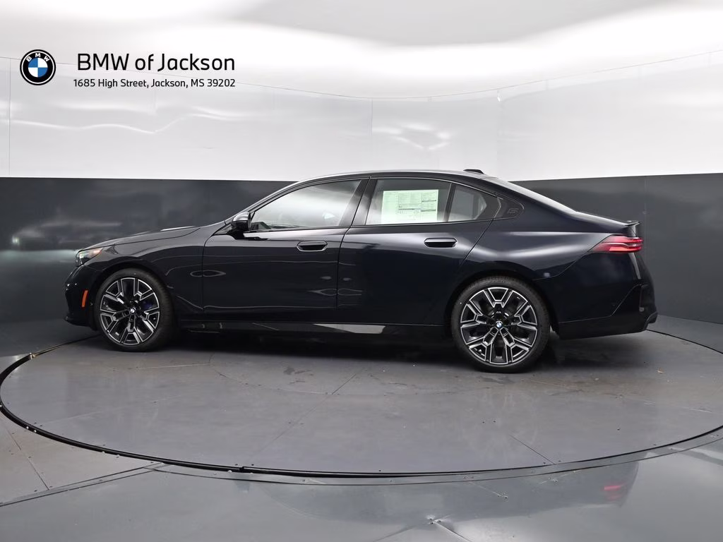 2027 Carbon Black Metallic BMW 5 Series 530i RWD Sedan