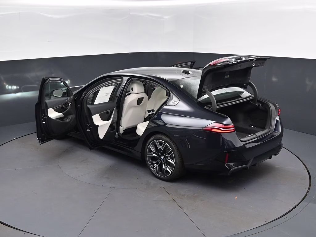 2027 Carbon Black Metallic BMW 5 Series 530i RWD Sedan