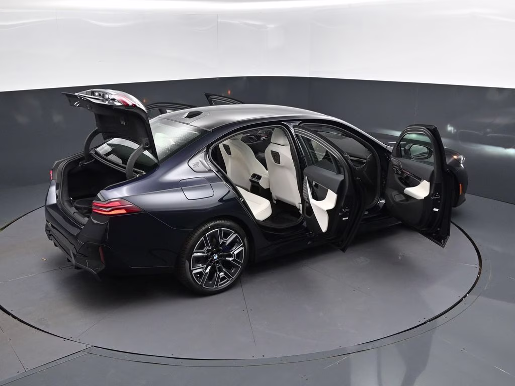 2027 Carbon Black Metallic BMW 5 Series 530i RWD Sedan