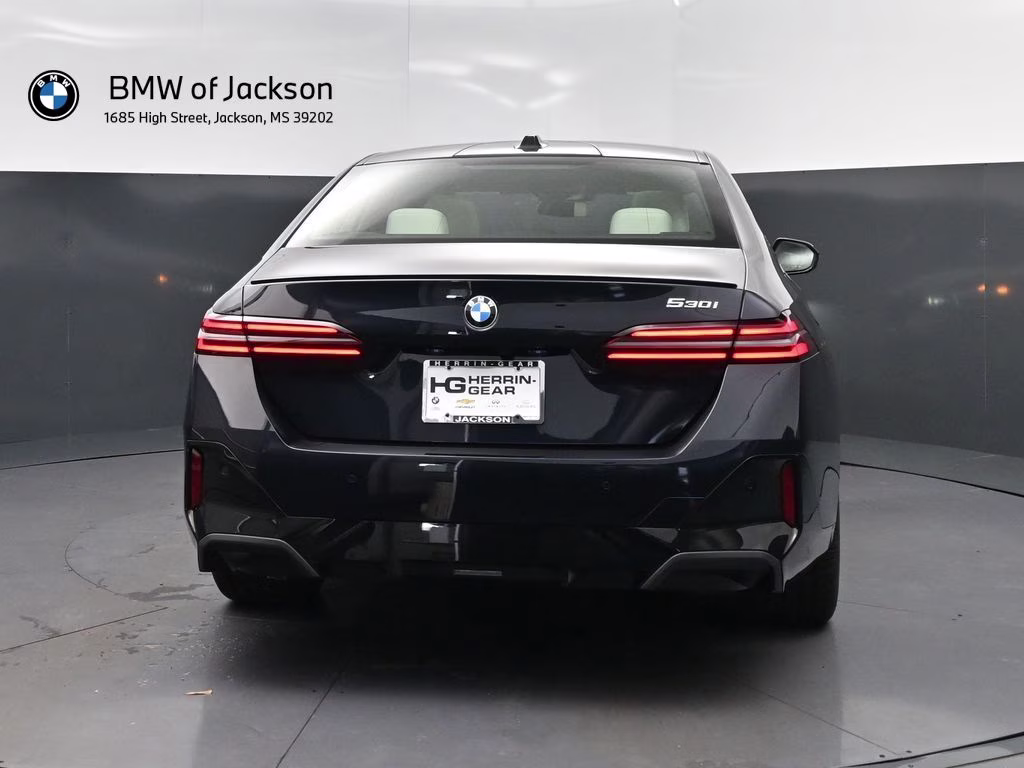 2027 Carbon Black Metallic BMW 5 Series 530i RWD Sedan