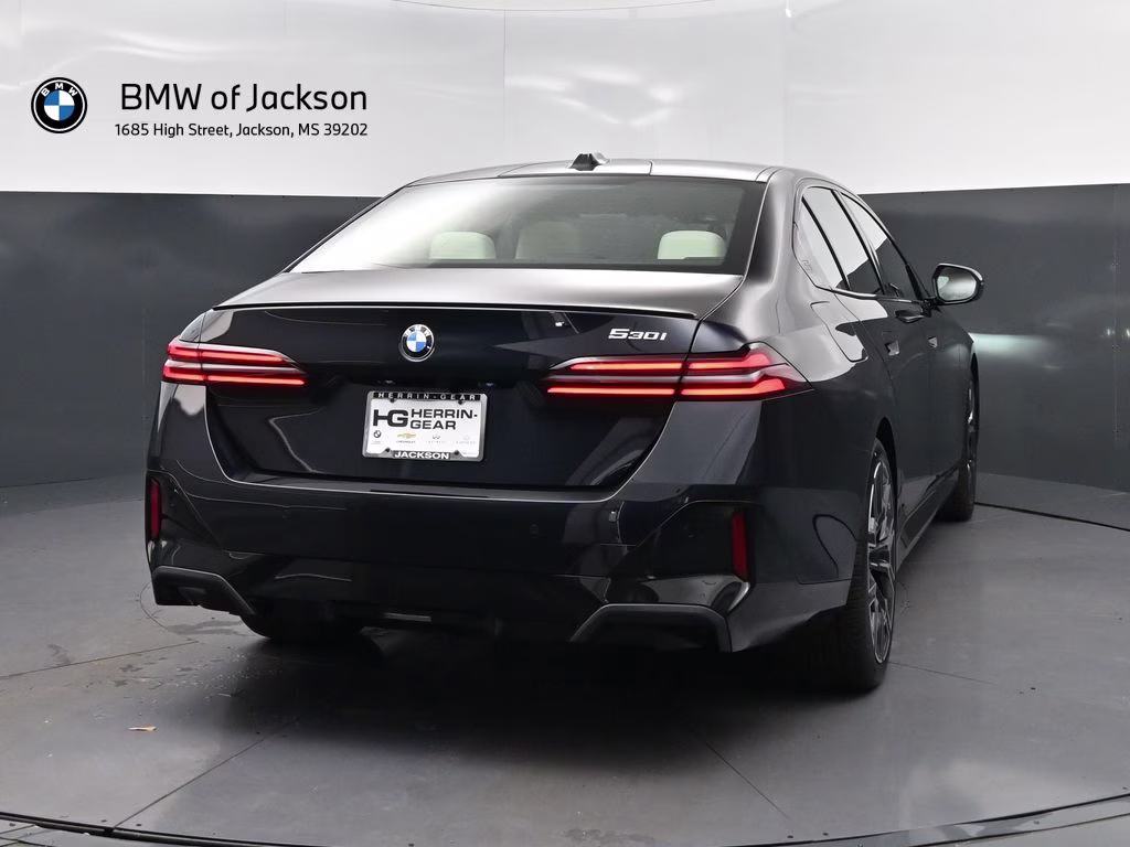 2027 Carbon Black Metallic BMW 5 Series 530i RWD Sedan