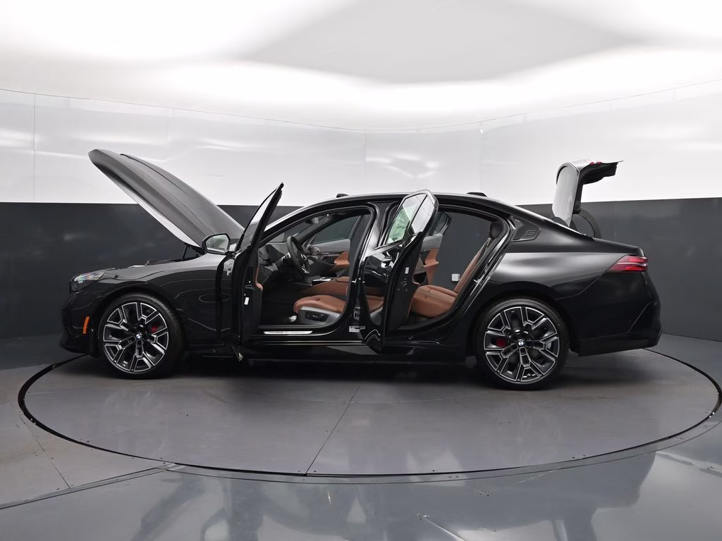 2027 Black Sapphire Metallic BMW 5 Series 530i RWD Sedan