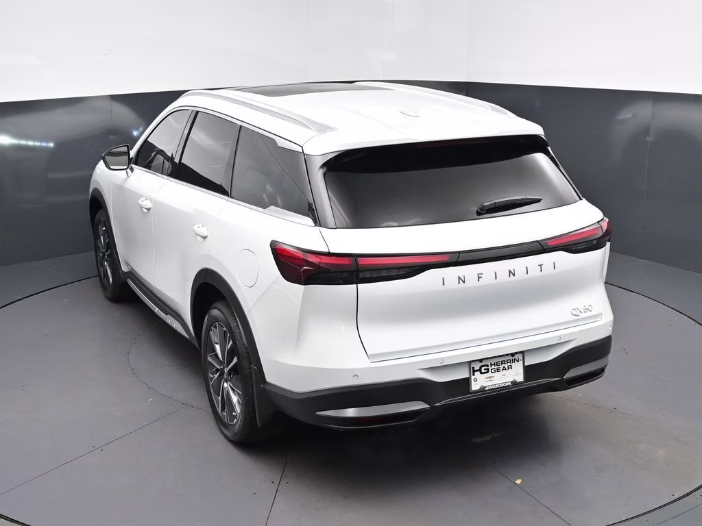 2026 Radiant White INFINITI QX60 LUXE FWD SUV