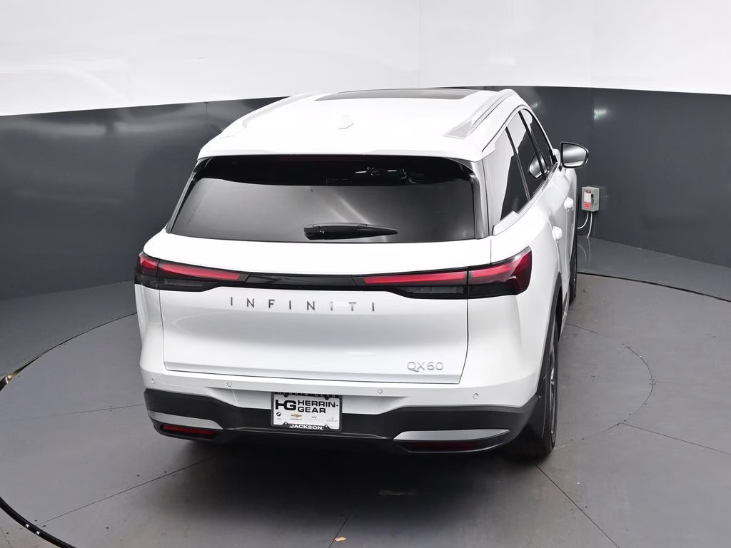 2026 Radiant White INFINITI QX60 LUXE FWD SUV