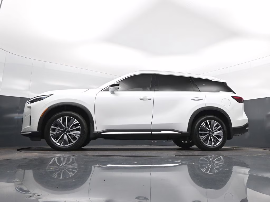 2026 Radiant White INFINITI QX60 LUXE FWD SUV