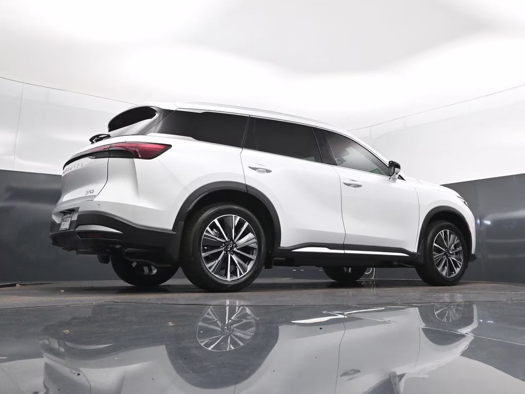 2026 Radiant White INFINITI QX60 LUXE FWD SUV