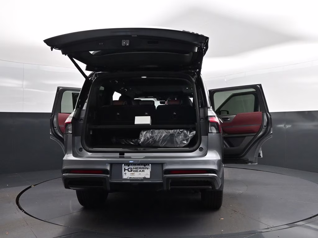2026 Dynamic Metal/Black Obsidian INFINITI QX80 AUTOGRAPH 4X4 SUV