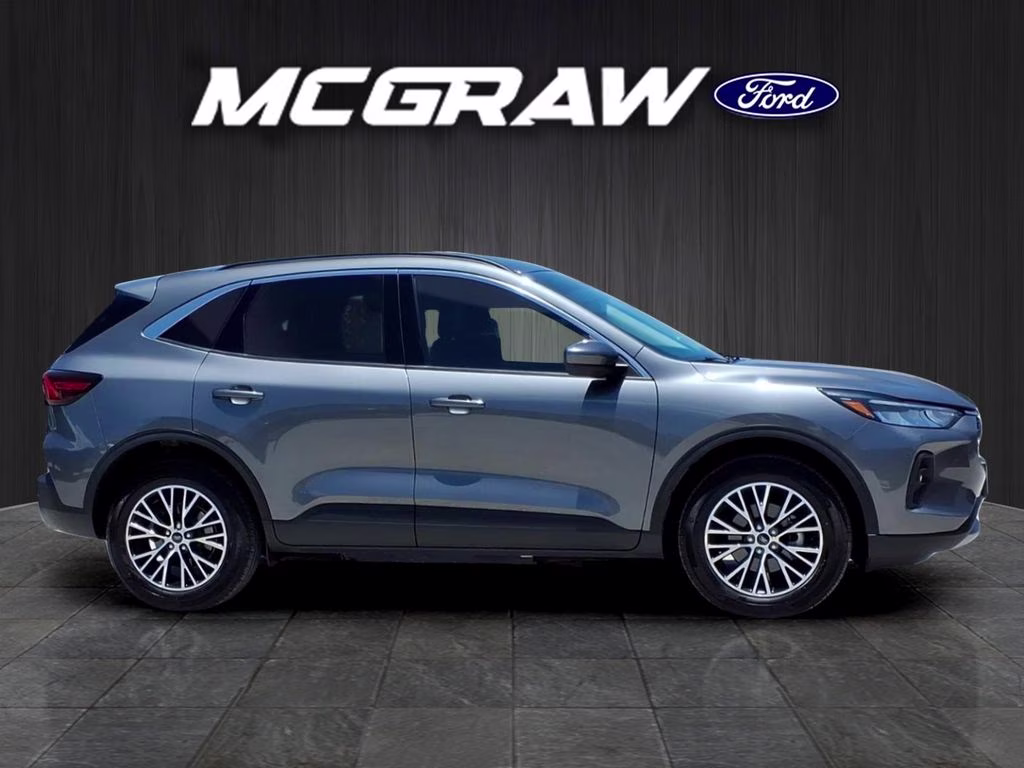 2024 CARBONIZED GRAY METALLIC Ford Escape PHEV FWD SUV