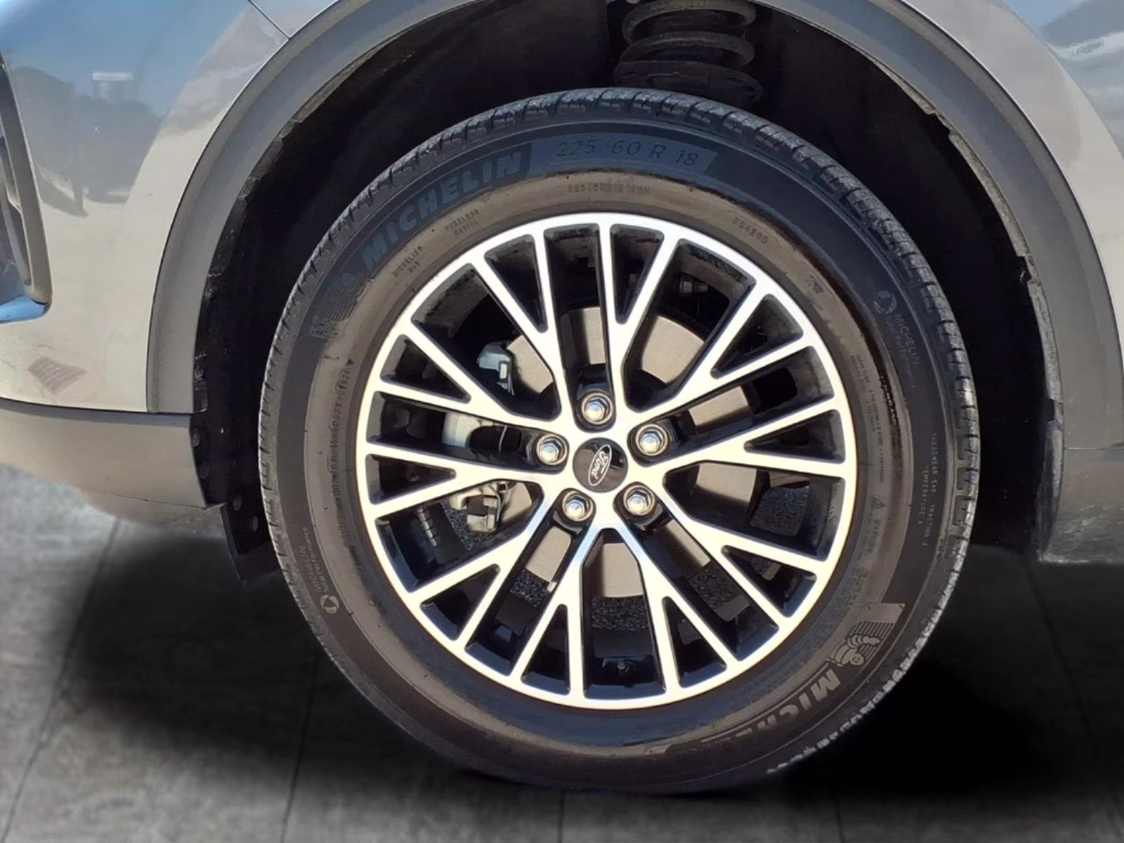 2024 Gray Metallic Ford Escape Plug-In Hybrid Base FWD SUV